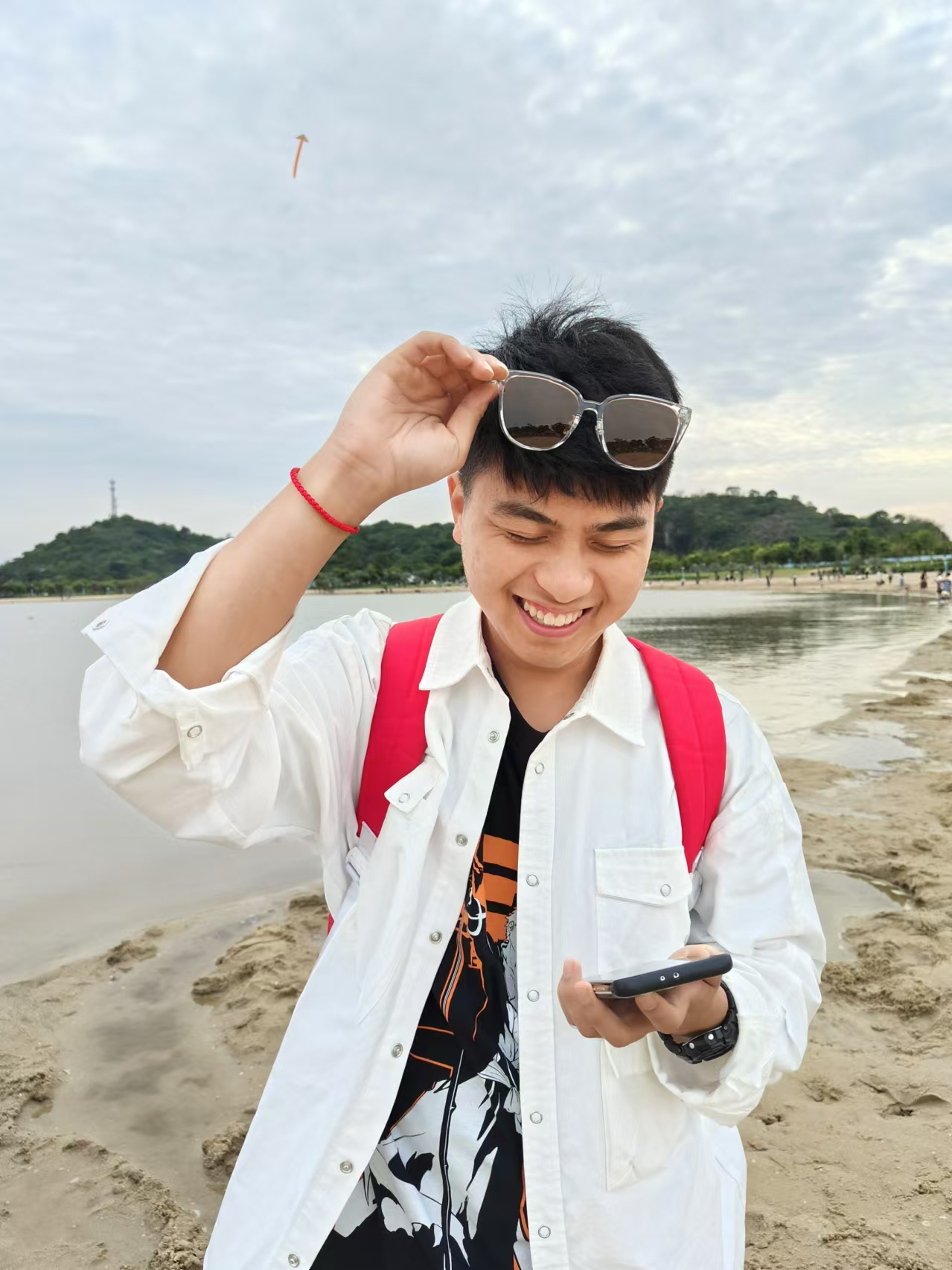 Zhongyu Li (李中宇,2024)